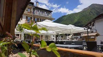 Hotel Restaurant La Couronne Chamonix