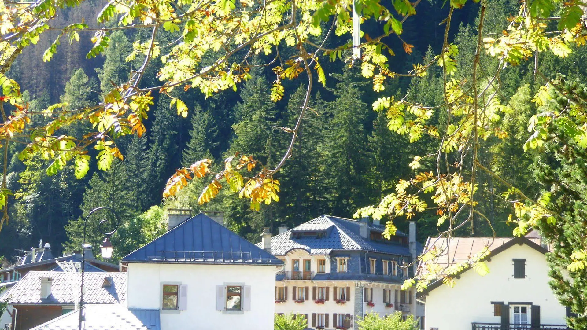 ***  Hotel Restaurant La Couronne Chamonix France