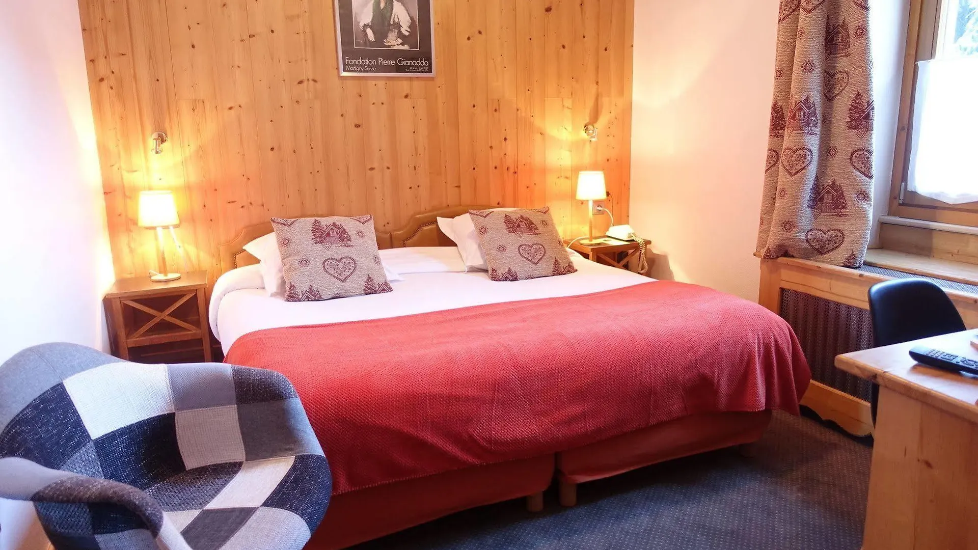Hotel Restaurant La Couronne Chamonix 3*,