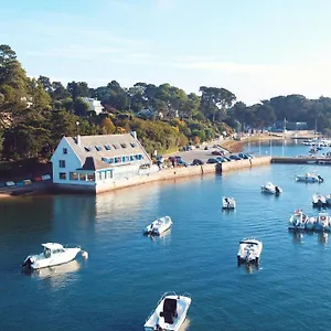 https://hotel-restaurant-les-venetes.inbrittany.com